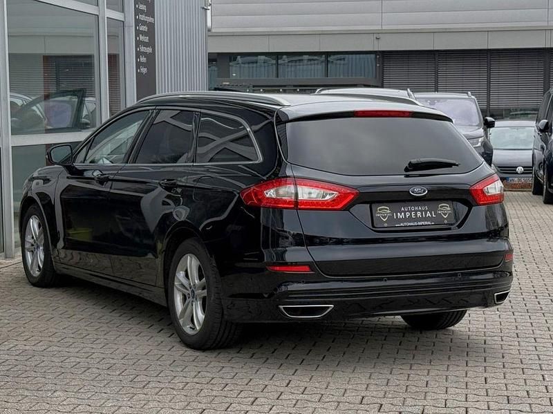 Gebraucht Ford Mondeo Titanium 179 PS (131 kW) 2016 Schwarz Kombi