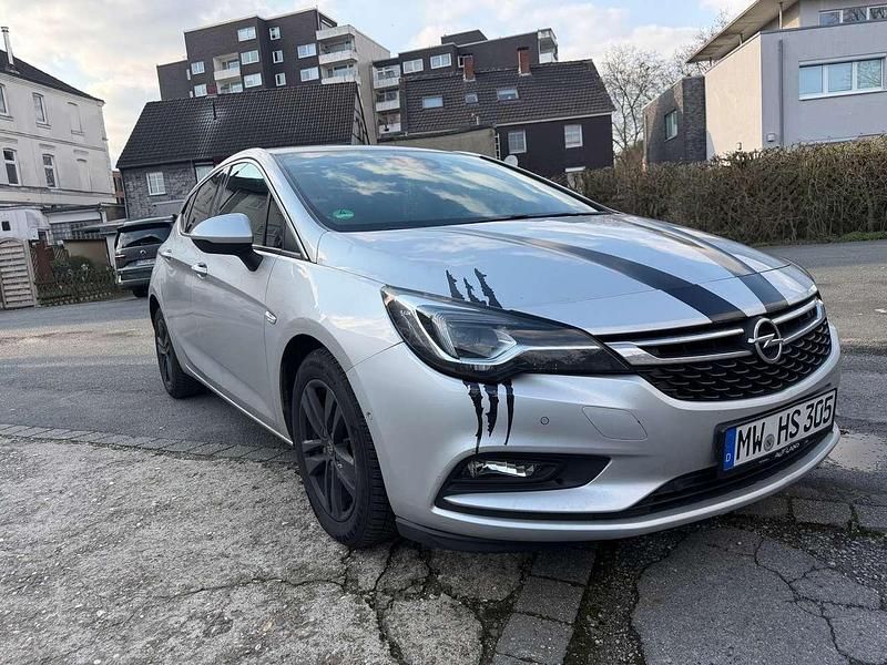 Gebraucht Opel Astra Dynamic 160 PS (117 kW) 2018 Limousine