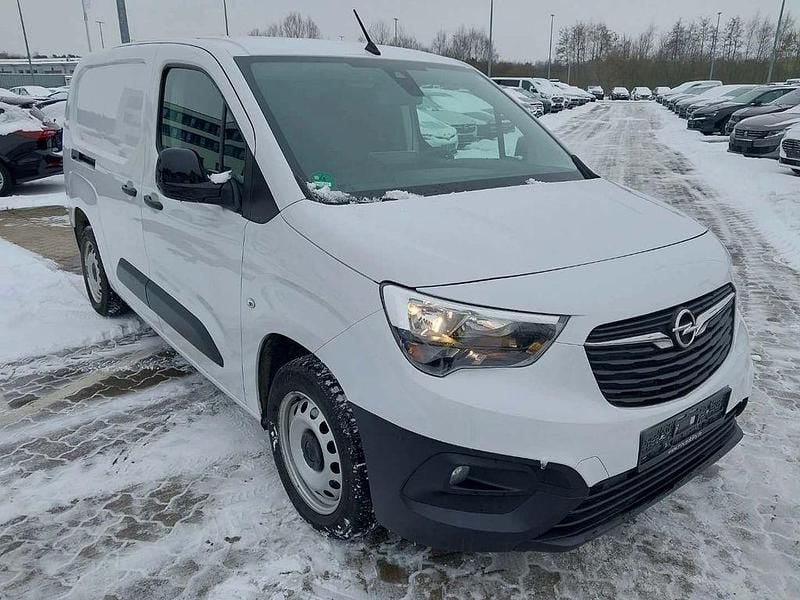 Gebraucht Opel Combo 102 PS (75 kW) 2023 Weiß Van / Kleinbus