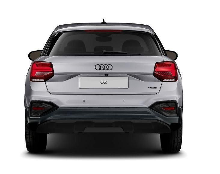Neu Audi Q2 Advanced 150 PS (110 kW) 2026 Silber SUV