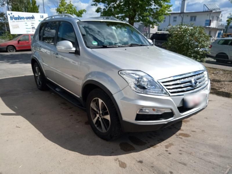 Gebraucht Ssangyong (KGM) Rexton 170 PS (125 kW) 2017 Silber SUV