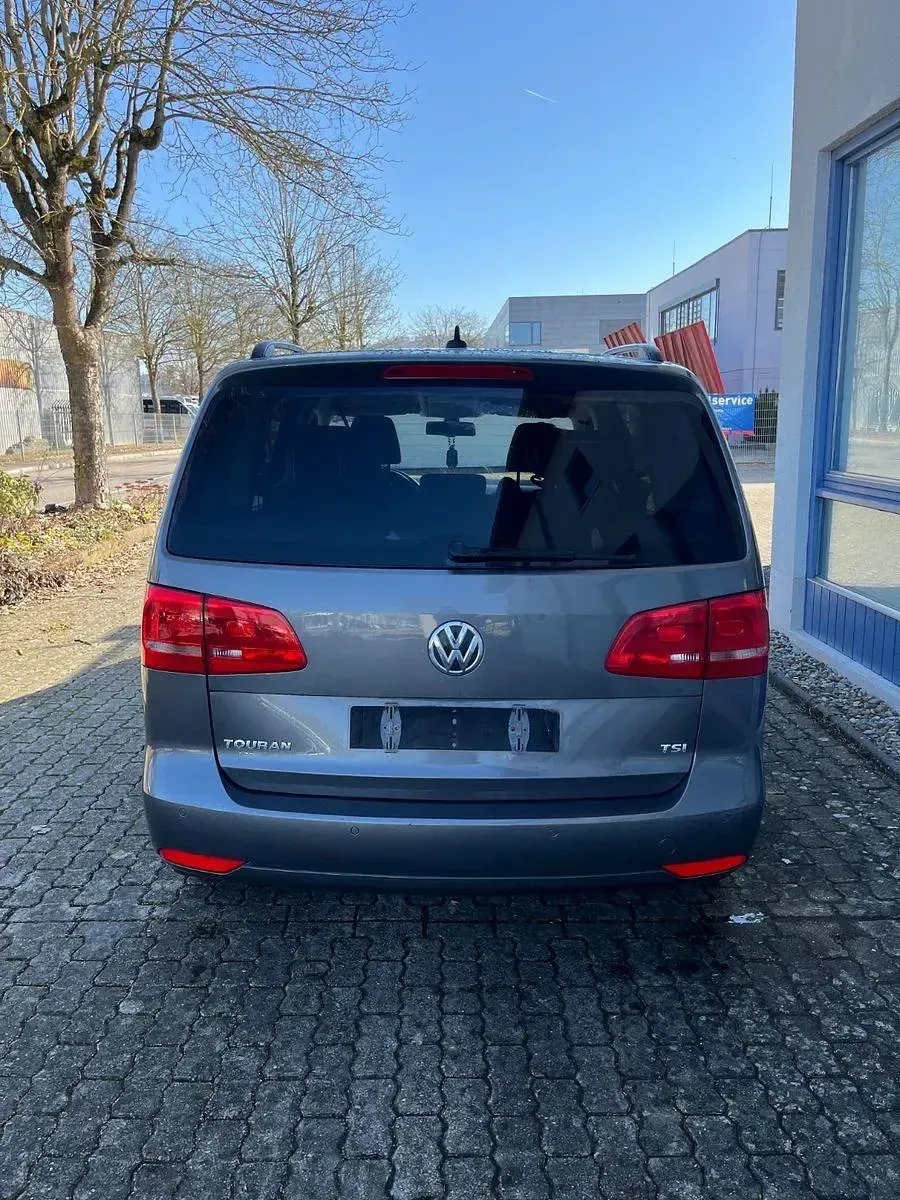 Używany VW Touran 140 KM (102 kW) 2010 Brązowy Minivan