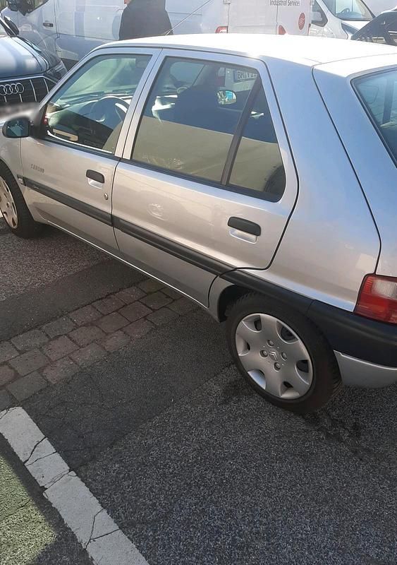 Gebraucht Citroën Saxo 44 PS (32 kW) 2002 Silber Kleinwagen