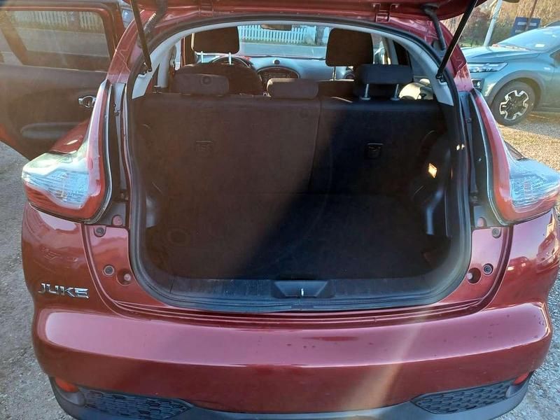 Gebraucht Nissan Juke Acenta 116 PS (85 kW) 2015 Force red metallic SUV