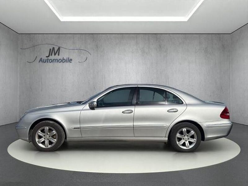 Second-hand Mercedes E200 Elegance 163 CP (119 kW) 2004 Argintiu Berlinǎ