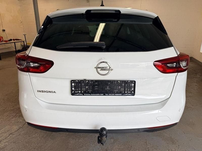 Gebraucht Opel Insignia 170 PS (125 kW) 2019 Weiß Limousine