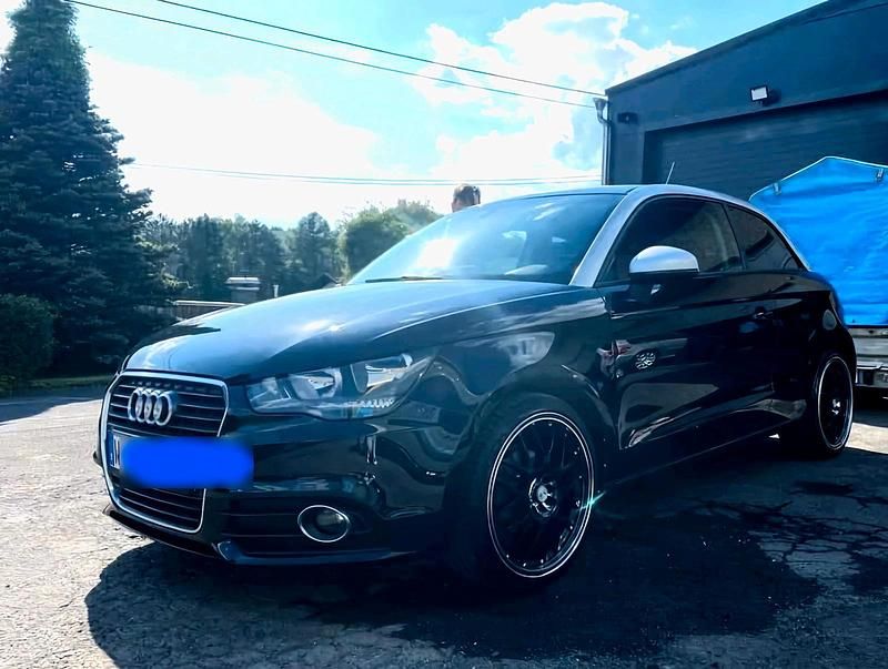 Gebraucht Audi A1 86 PS (63 kW) 2010 Schwarz Kleinwagen