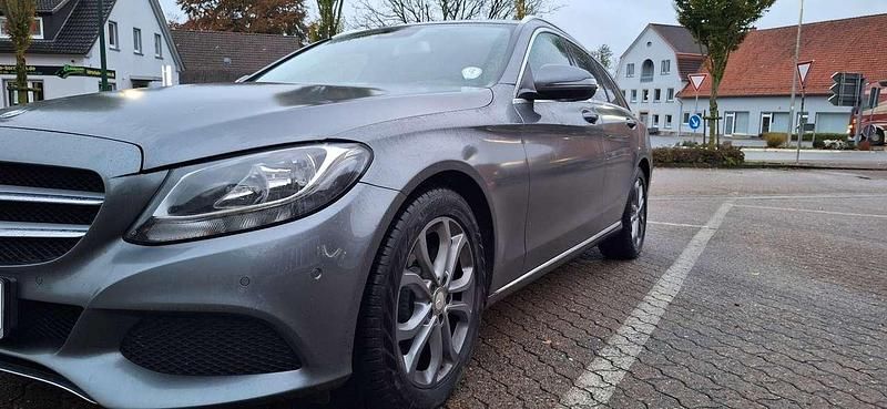 Gebraucht Mercedes C220 170 PS (125 kW) 2017 Grau Kombi