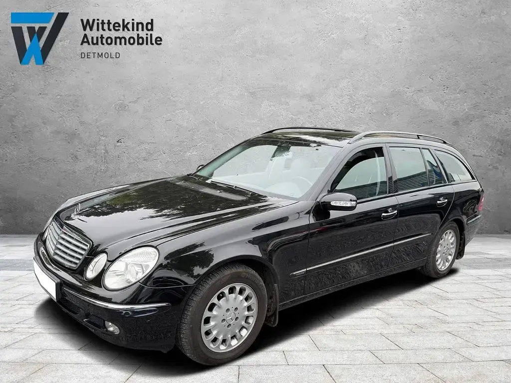 Gebraucht Mercedes E240 Elegance 177 PS (130 kW) 2004 Schwarz Limousine