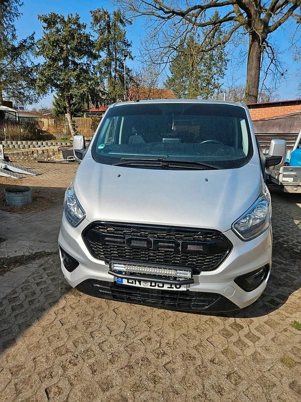 Silber Gebraucht 2019 Ford Transit Custom Van / Kleinbus | 27.500 € (Teuer) - Bild 1/4