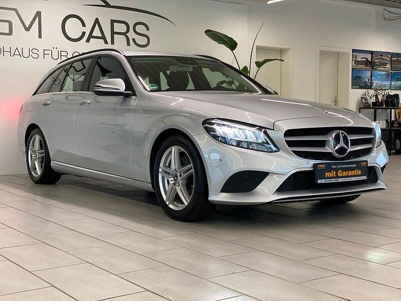 Silber Gebraucht 2020 Mercedes C220 Limousine | 18.990 € (Guter Preis) - Bild 1/4