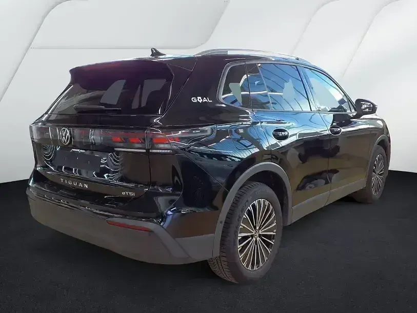 Gebraucht VW Golf VIII Goal 150 PS (110 kW) 2025 Delfingrau Limousine