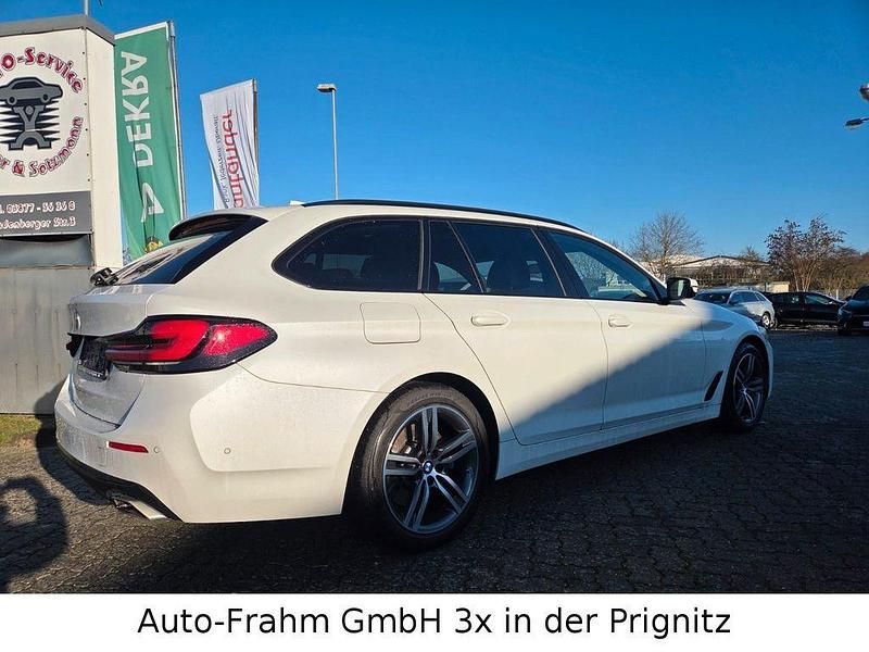 Gebraucht BMW 530 Performance 286 PS (210 kW) 2023 Weiß Kombi
