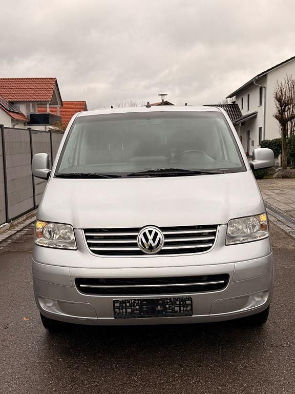 Silber Gebraucht 2008 VW Multivan Van | 23.300 € - Bild 1/4