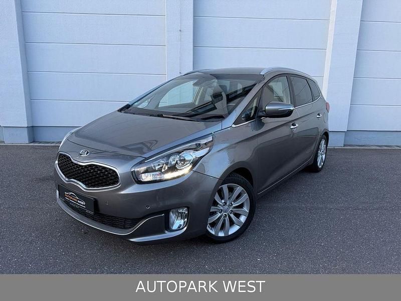 Grau Gebraucht 2016 Kia Carens Van / Kleinbus | 11.990 € (Fairer Preis) - Bild 1/4