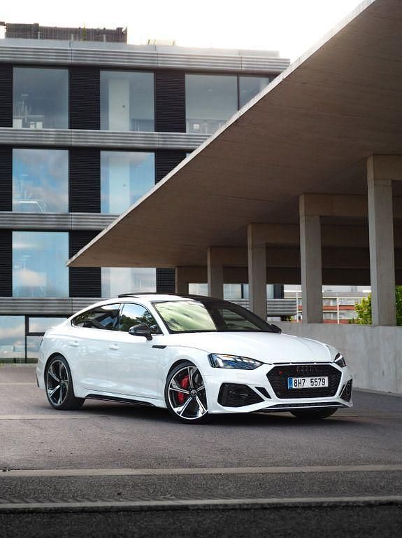 Weiß Gebraucht 2021 Audi RS5 Sportback Sport Limousine | 73.000 € - Bild 1/4