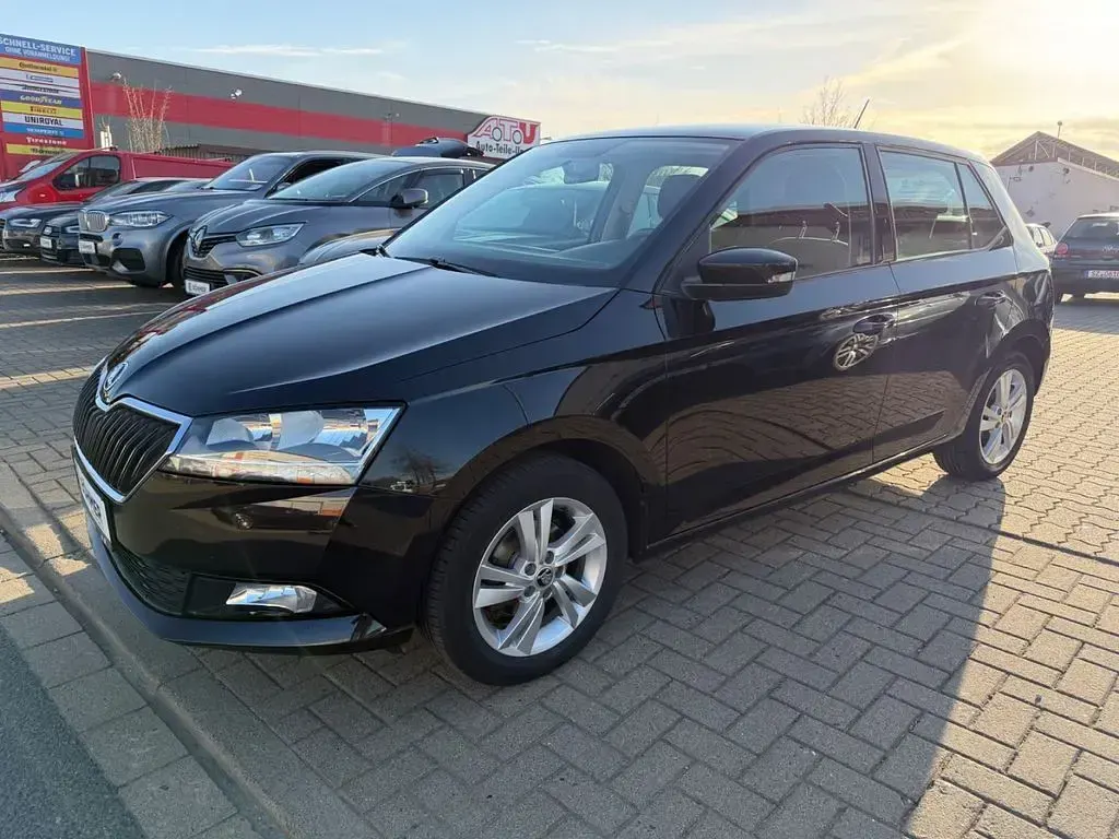 Gebraucht Skoda Fabia Ambition 60 PS (44 kW) 2019 Schwarz Kleinwagen