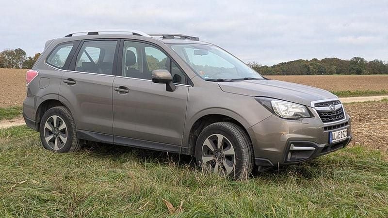Beige Gebraucht 2018 Subaru Forester Exclusive+ SUV | 8.200 € (Superpreis) - Bild 1/4