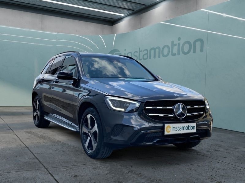 Grau Gebraucht 2020 Mercedes GLC300e Exclusive SUV | 34.510 € (Guter Preis) - Bild 1/4