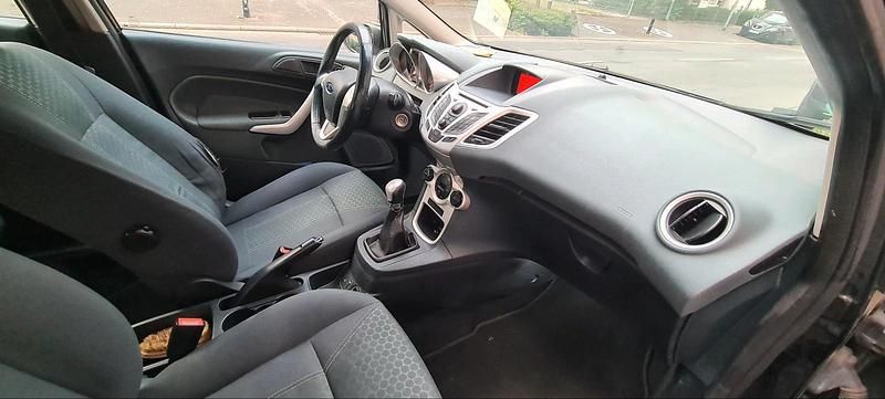 Gebraucht Ford Fiesta 2011 Schwarz Kleinwagen