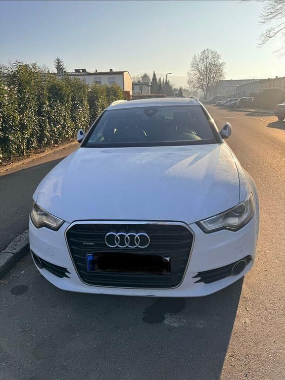 Weiß Gebraucht 2015 Audi A6 Ambiente Kombi | 13.860 € (Fairer Preis) - Bild 1/4