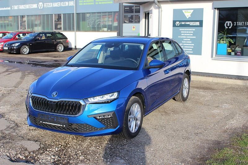 Gebraucht Skoda Scala Selection 116 PS (85 kW) 2025 Blau Kleinwagen