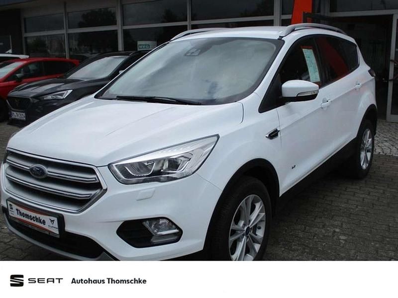 Frostweiß Gebraucht 2018 Ford Kuga Titanium SUV | 18.990 € (Etwas zu teuer) - Bild 1/4