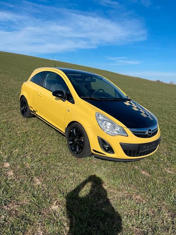 Gebraucht Opel Corsa 87 PS (63 kW) 2011 Gelb Kleinwagen