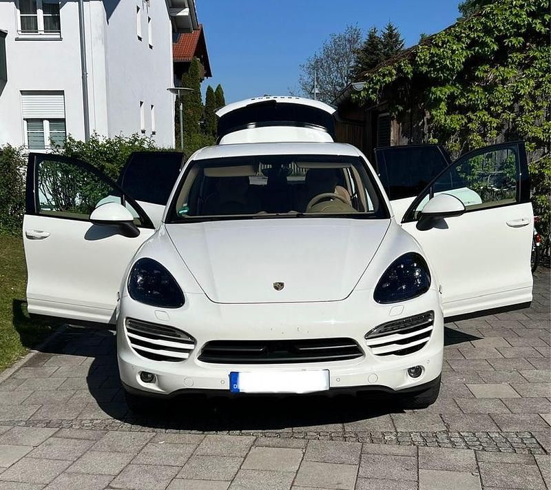 Weiß Gebraucht 2011 Porsche Cayenne SUV | 17.500 € - Bild 1/4