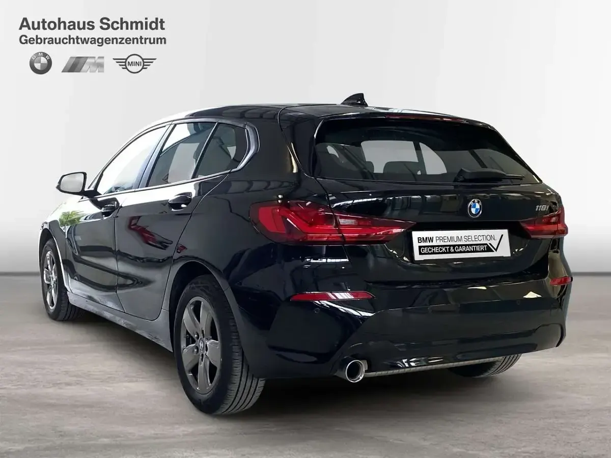 Gebraucht BMW 118 Advantage 136 PS (100 kW) 2023 Schwarz ii Kleinwagen