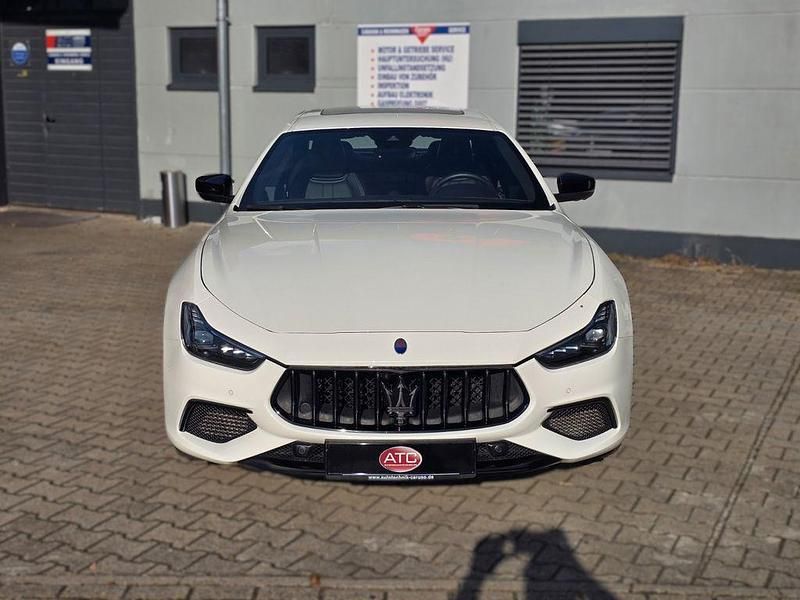 Gebraucht Maserati GranSport 430 PS (316 kW) 2021 Weiß Coupé