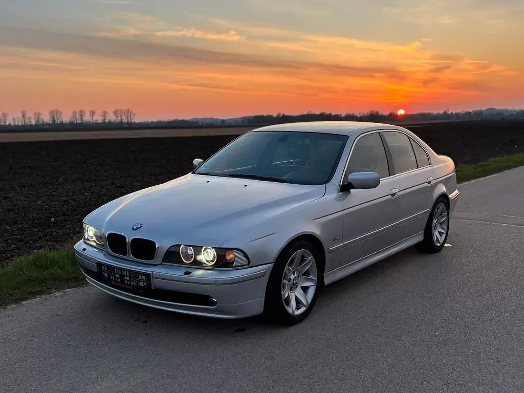 Gebraucht BMW 525 Exclusive 163 PS (119 kW) 2002 Silber Limousine
