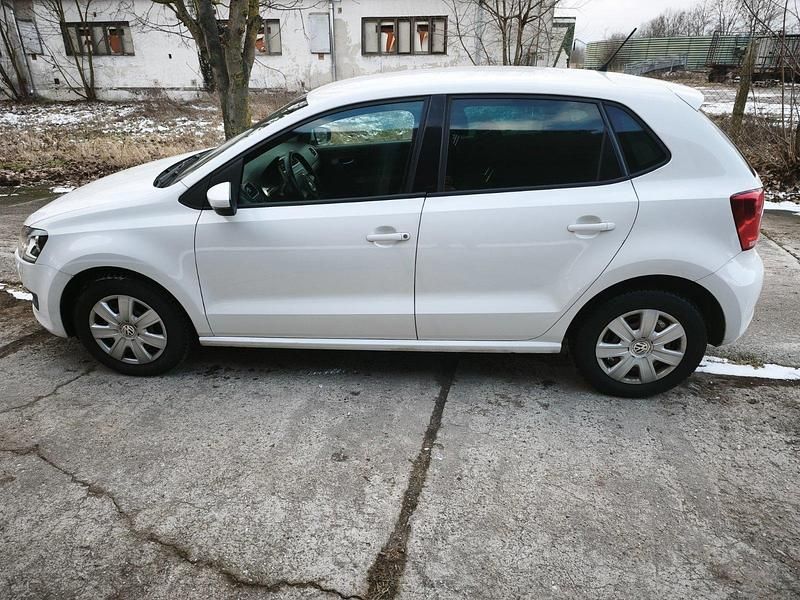 Gebraucht VW Polo 70 PS (51 kW) 2009 Weiß Kleinwagen