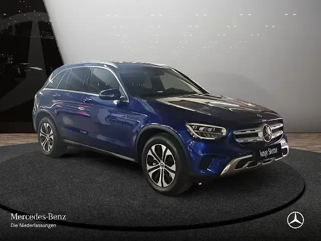 Gebraucht Mercedes GLC400d 330 PS (242 kW) 2022 Blau SUV