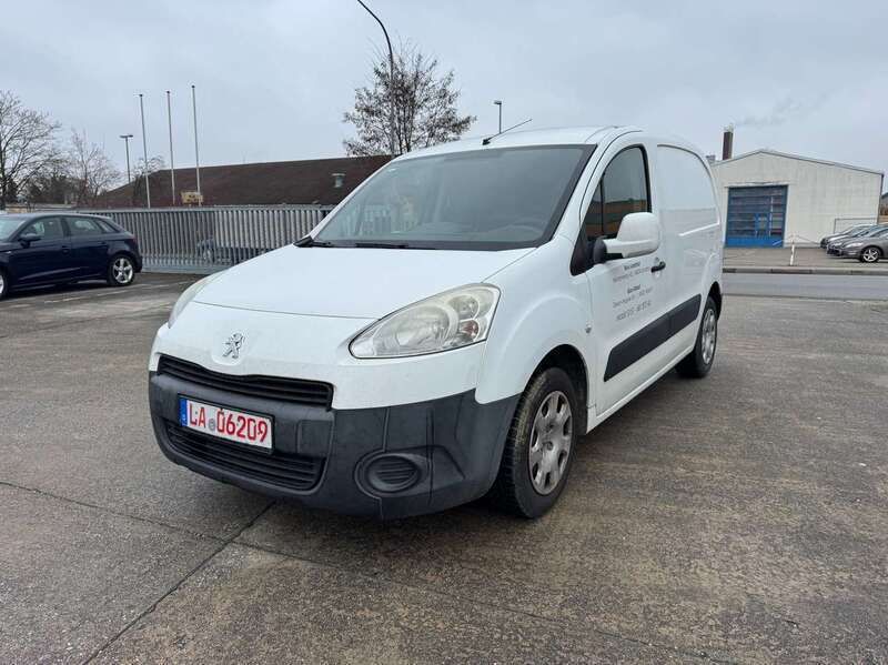 Weiß Gebraucht 2012 Peugeot Partner Comfort Van / Kleinbus | 4.200 € (Fairer Preis) - Bild 1/4