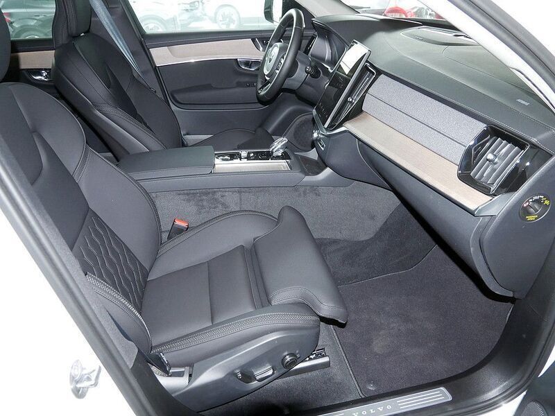 Neu Volvo XC90 Plus 455 PS (334 kW) 2025 Weiß SUV