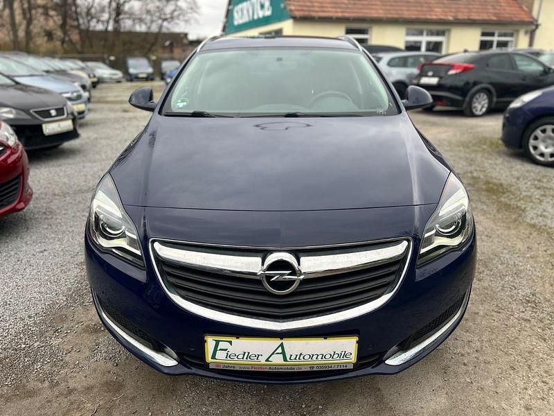 Gebraucht Opel Insignia 140 PS (102 kW) 2016 Blau Kombi