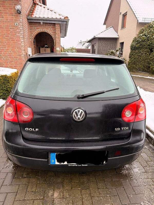 Gebraucht VW Golf V 105 PS (77 kW) 2003 Schwarz Kleinwagen