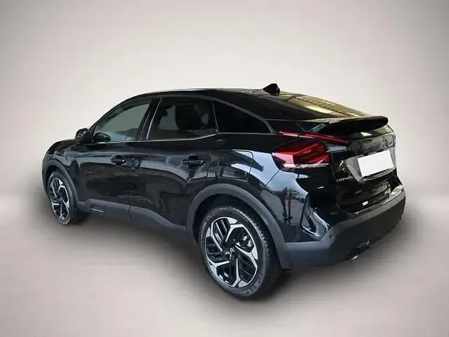 Gebraucht Citroën C4 Shine 131 PS (96 kW) 2023 Manufacturer SUV
