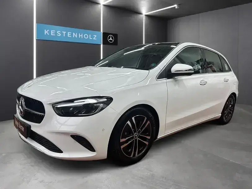 Gebraucht Mercedes B180 136 PS (100 kW) 2025 Polarweiß Van / Kleinbus