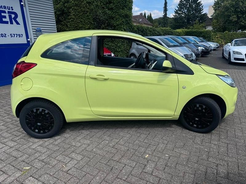 Gebraucht Ford Ka Trend 69 PS (50 kW) 2014 Gelb Kleinwagen