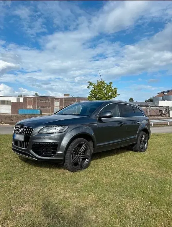 Gebraucht Audi Q7 S-Line 299 PS (219 kW) 2015 Grau SUV