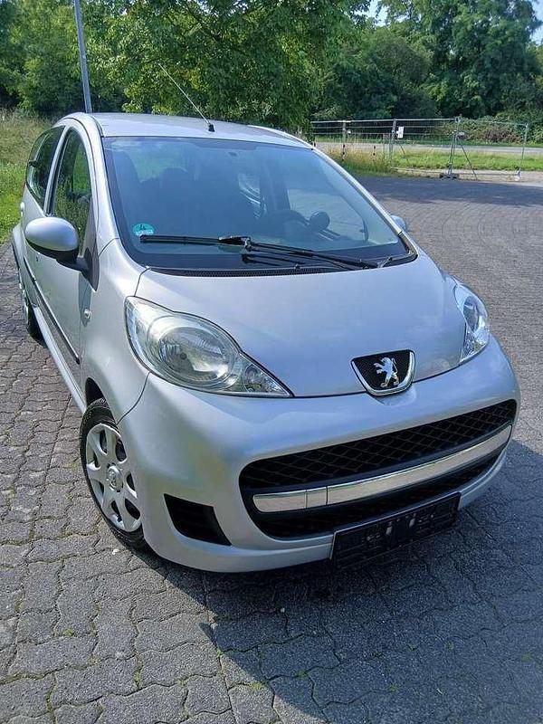 Gebraucht Peugeot 107 Filou 68 PS (50 kW) 2009 Kleinwagen