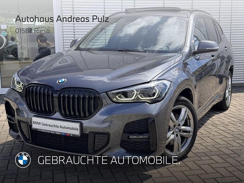 Grau Gebraucht 2021 BMW X1 Sport Line SUV | 27.507 € (Fairer Preis) - Bild 1/4