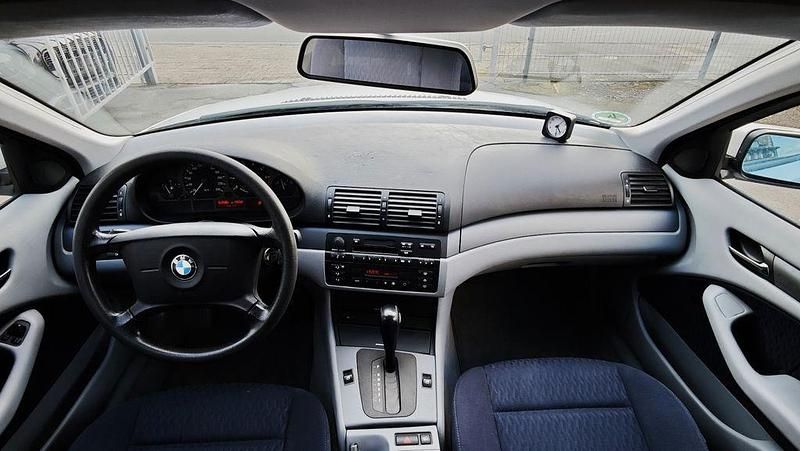 Gebraucht BMW 318 Performance 118 PS (86 kW) 1998 Silber Limousine