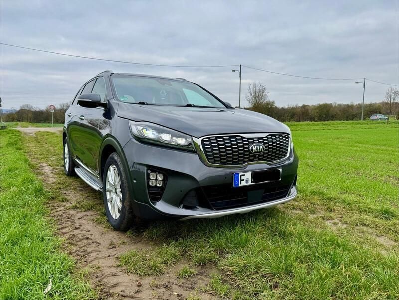 Grau Gebraucht 2018 Kia Sorento GT-Line SUV | 23.000 € (Fairer Preis) - Bild 1/4