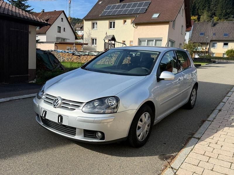 Silber Gebraucht 2008 VW Golf V Edition Limousine | 1.490 € (Superpreis) - Bild 1/4
