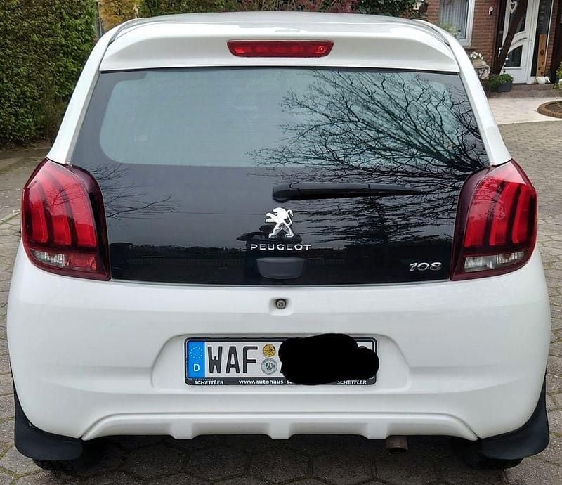 Gebraucht Peugeot 108 Active 69 PS (50 kW) 2018 Weiß Kleinwagen
