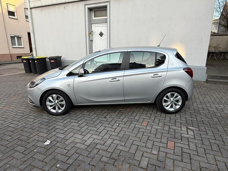 Second-hand Opel Corsa Active 90 CP (66 kW) 2017 Argintiu Berlinǎ