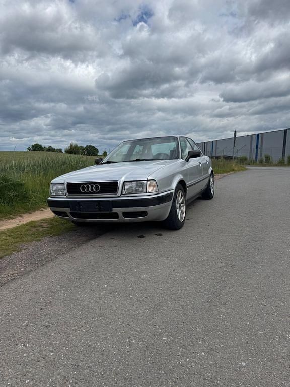 Silber Gebraucht 1994 Audi 80 Performance Limousine | 2.600 € - Bild 1/4